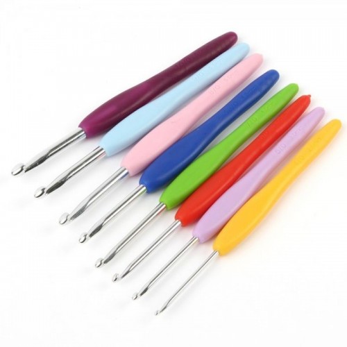 Купить крючок для вязания набор крючков с силиконовой ручкой d 2.0-6.0 мм 